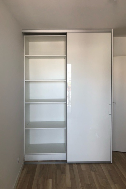 Portes de placard coulissantes - 2/3